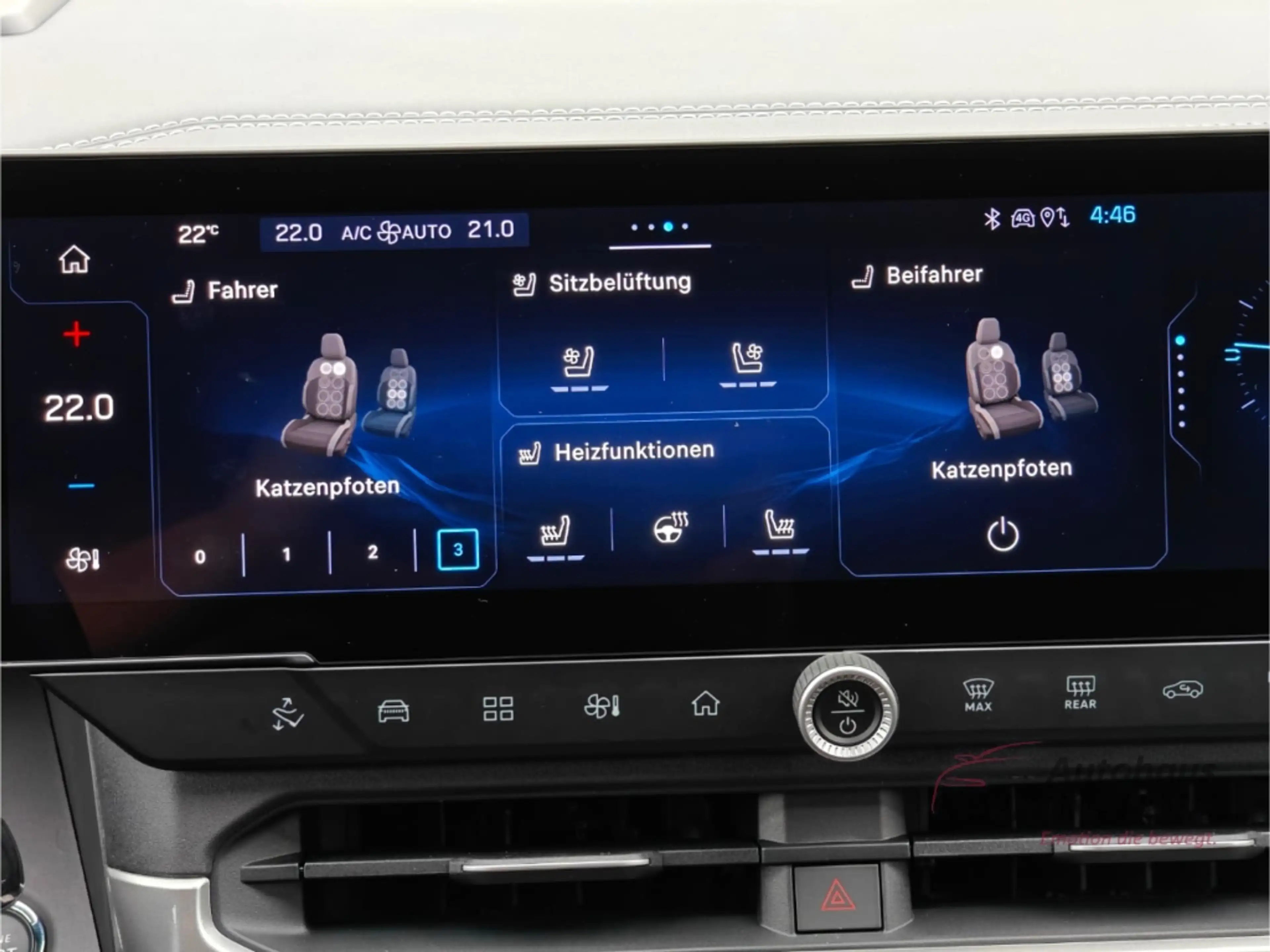 Jeep Compass Summit BEV*Panorama*Massage*Focal Soundsystem*Andr — photo 35