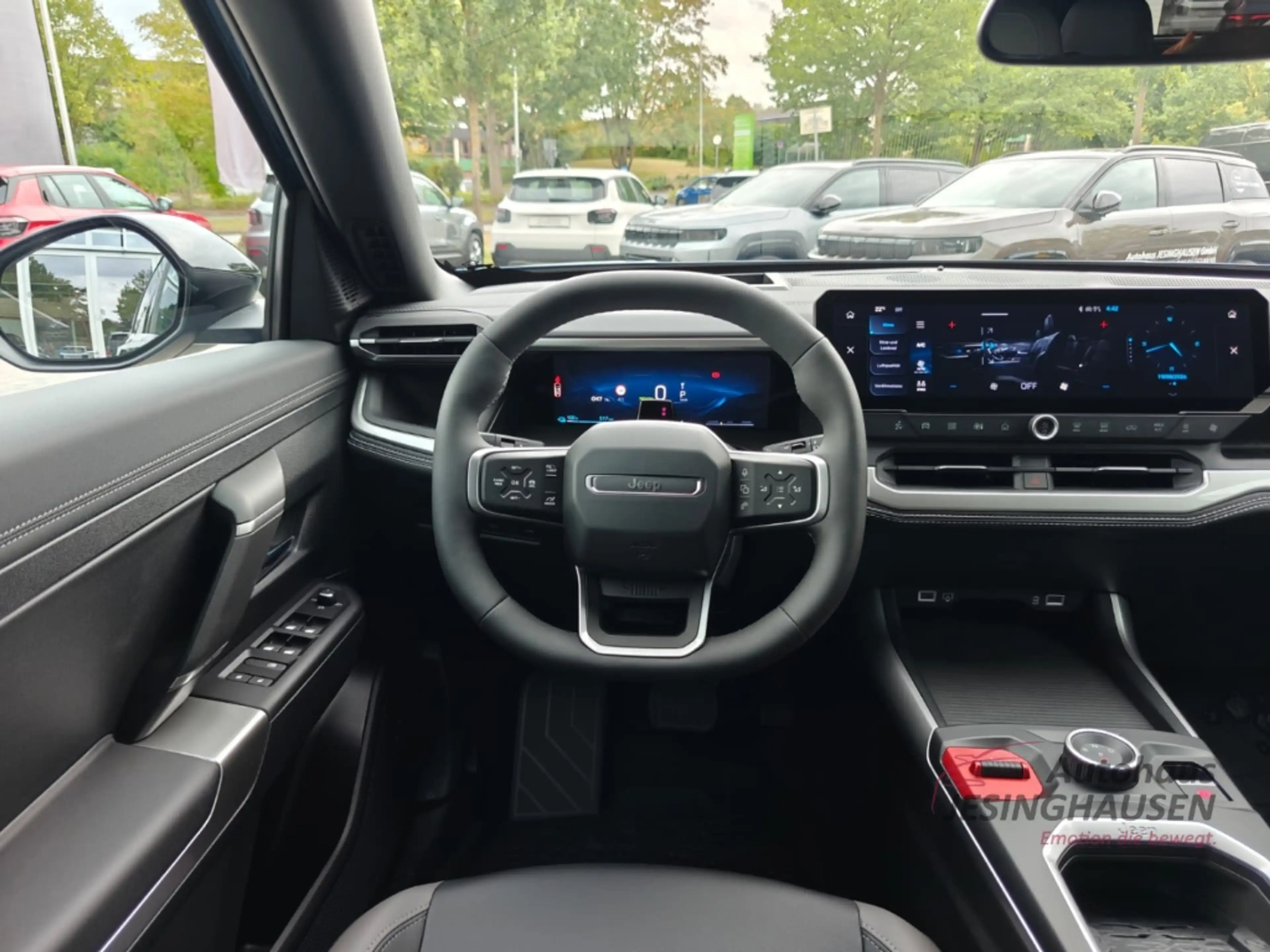 Jeep Compass Summit BEV*Panorama*Massage*Focal Soundsystem*Andr — photo 30