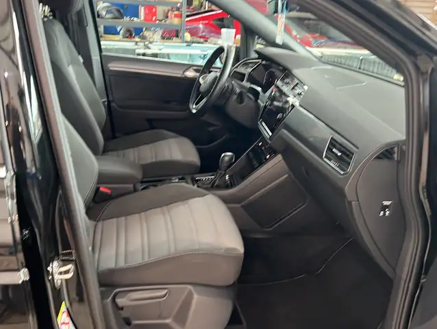 Volkswagen Touran view 23