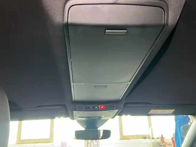 Volkswagen Touran view 17