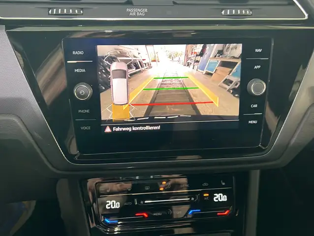 Volkswagen Touran view 9