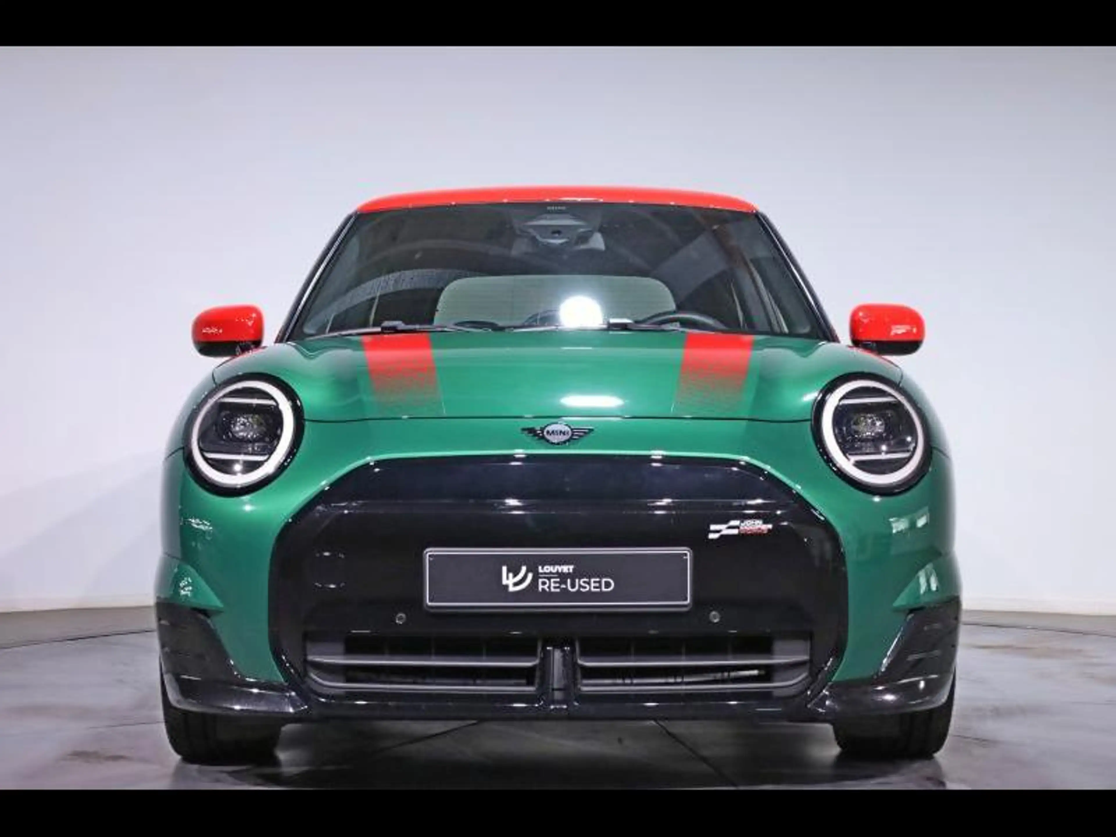 MINI Cooper SE — photo 2