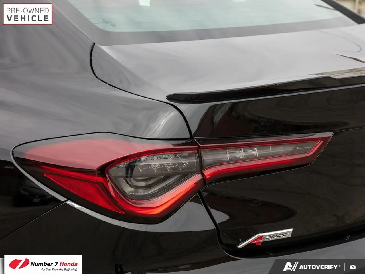 Acura TLX снимка Acura TLX