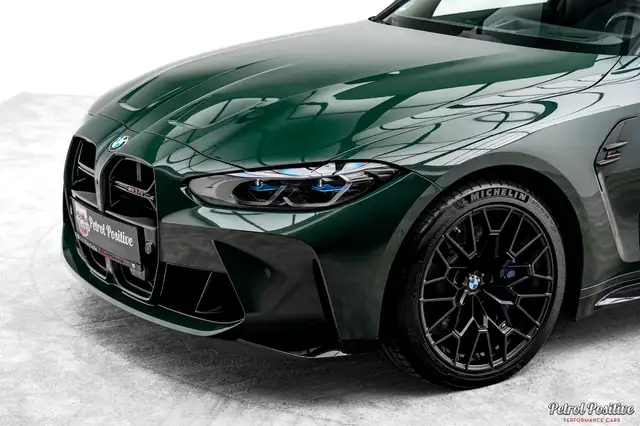 BMW M3 view 3