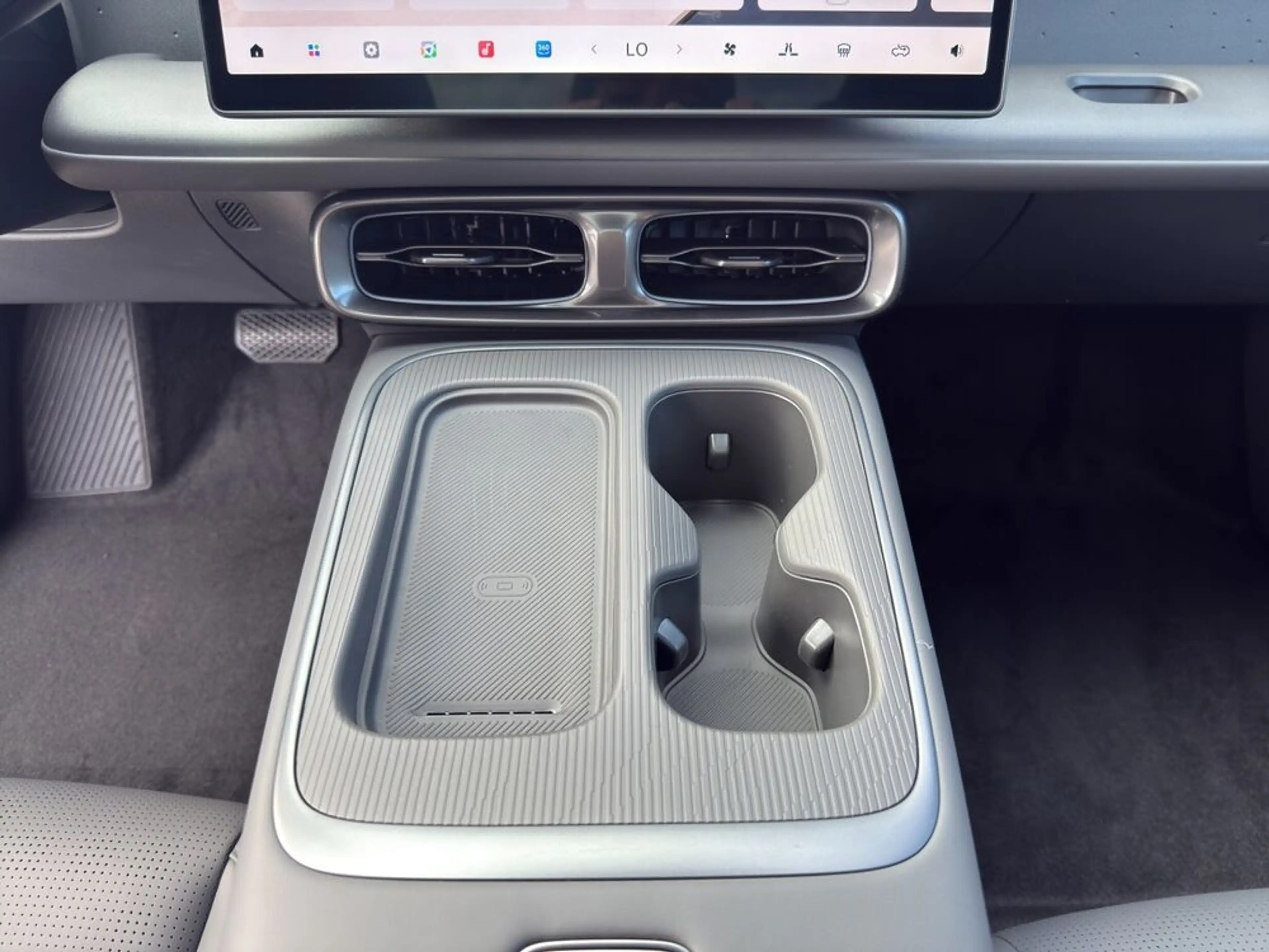 Leapmotor B05 Leapmotor B05 67,1kWh Design Pro Max — photo 13