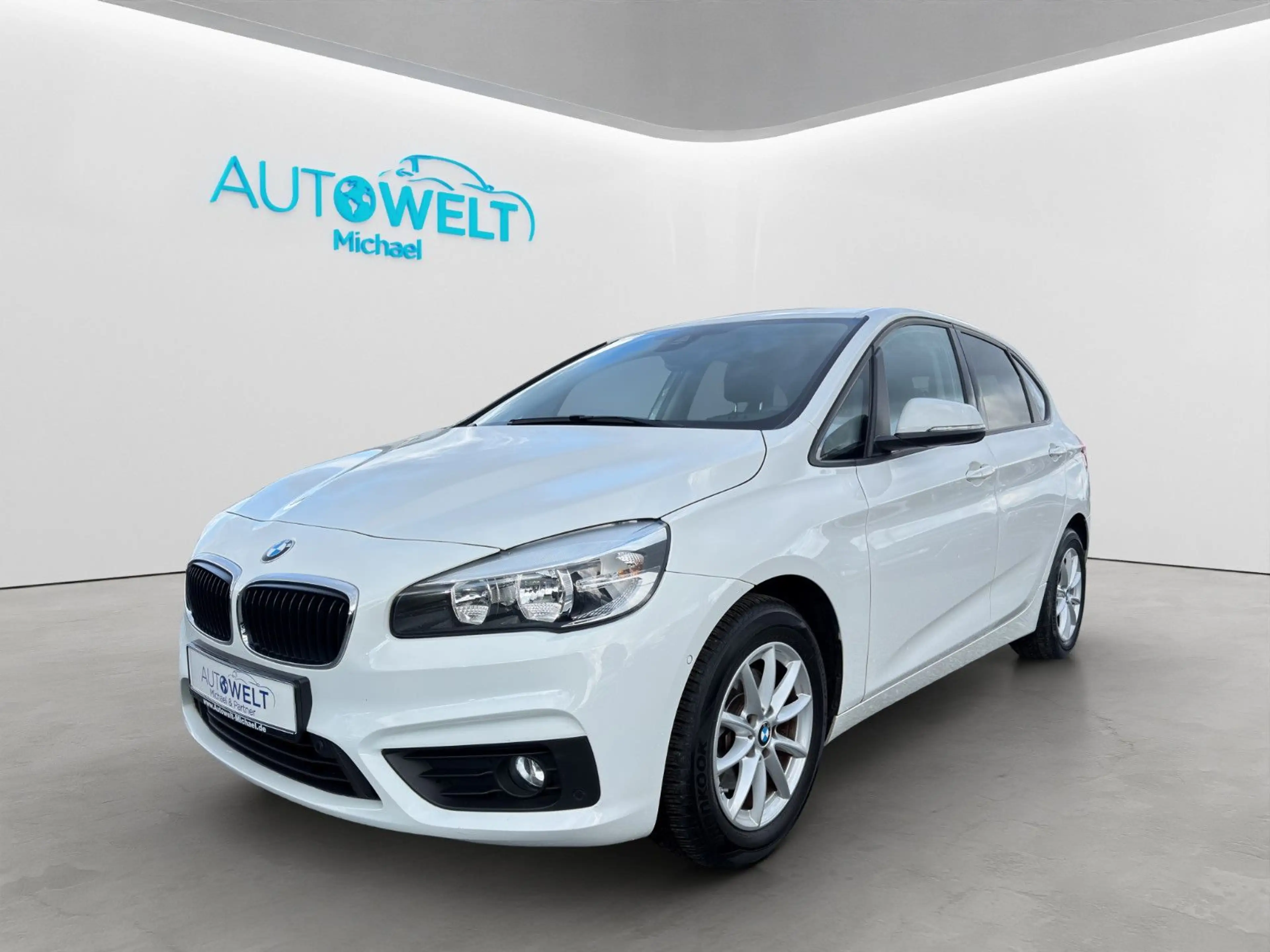 BMW 218 Aut.KLIMAAUT NAV Insp+TÜV Neu