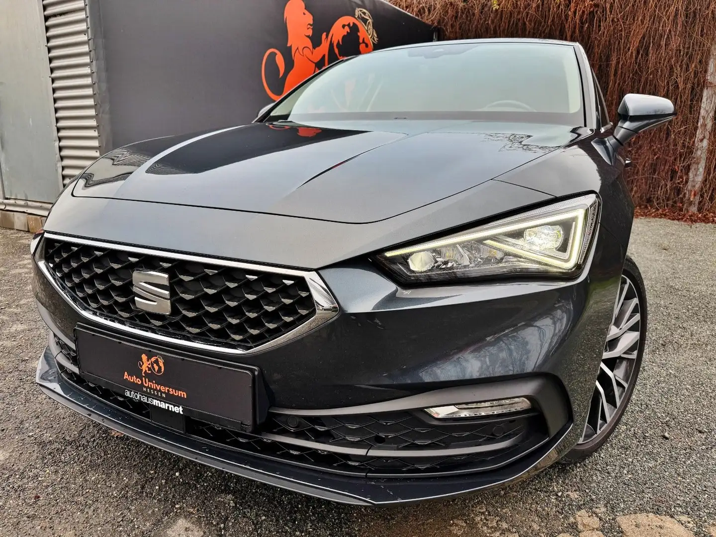 SEAT Leon #1.HAND#TÜV#SERVICE#MULTIMED#8.FACH-BER#TOP Grau - 1