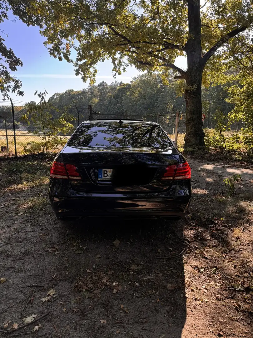 Mercedes-Benz E 300 E 300 BlueTec (212.027) Schwarz - 2