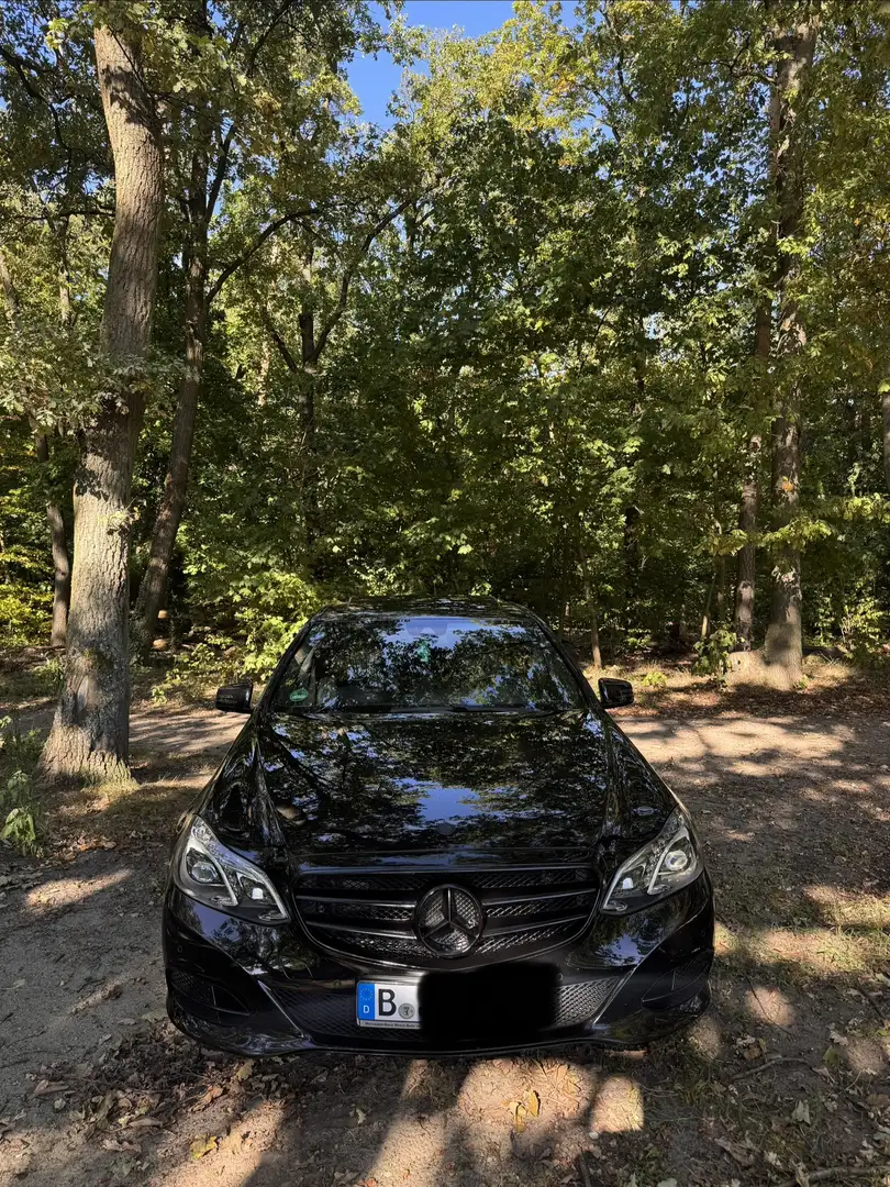 Mercedes-Benz E 300 E 300 BlueTec (212.027) Schwarz - 1