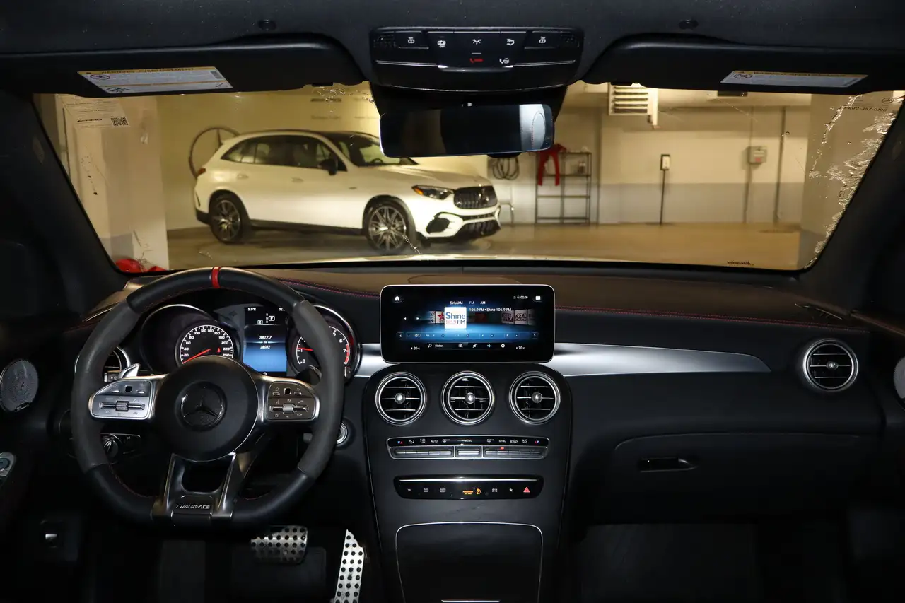 Mercedes-Benz GLC снимка Mercedes-Benz GLC