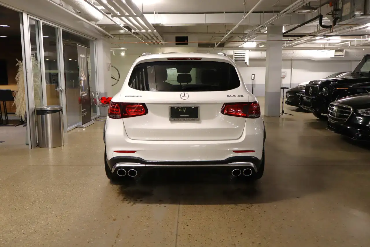 Mercedes-Benz GLC снимка Mercedes-Benz GLC