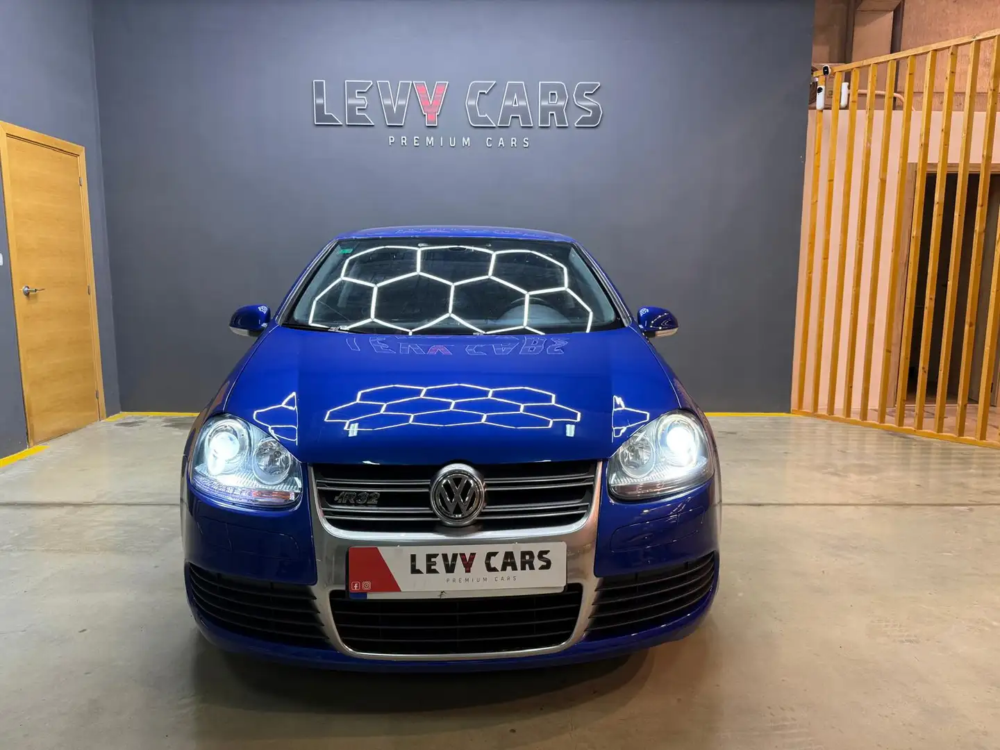 Volkswagen Golf 3.2 V6 R32 4Motion Blau - 2