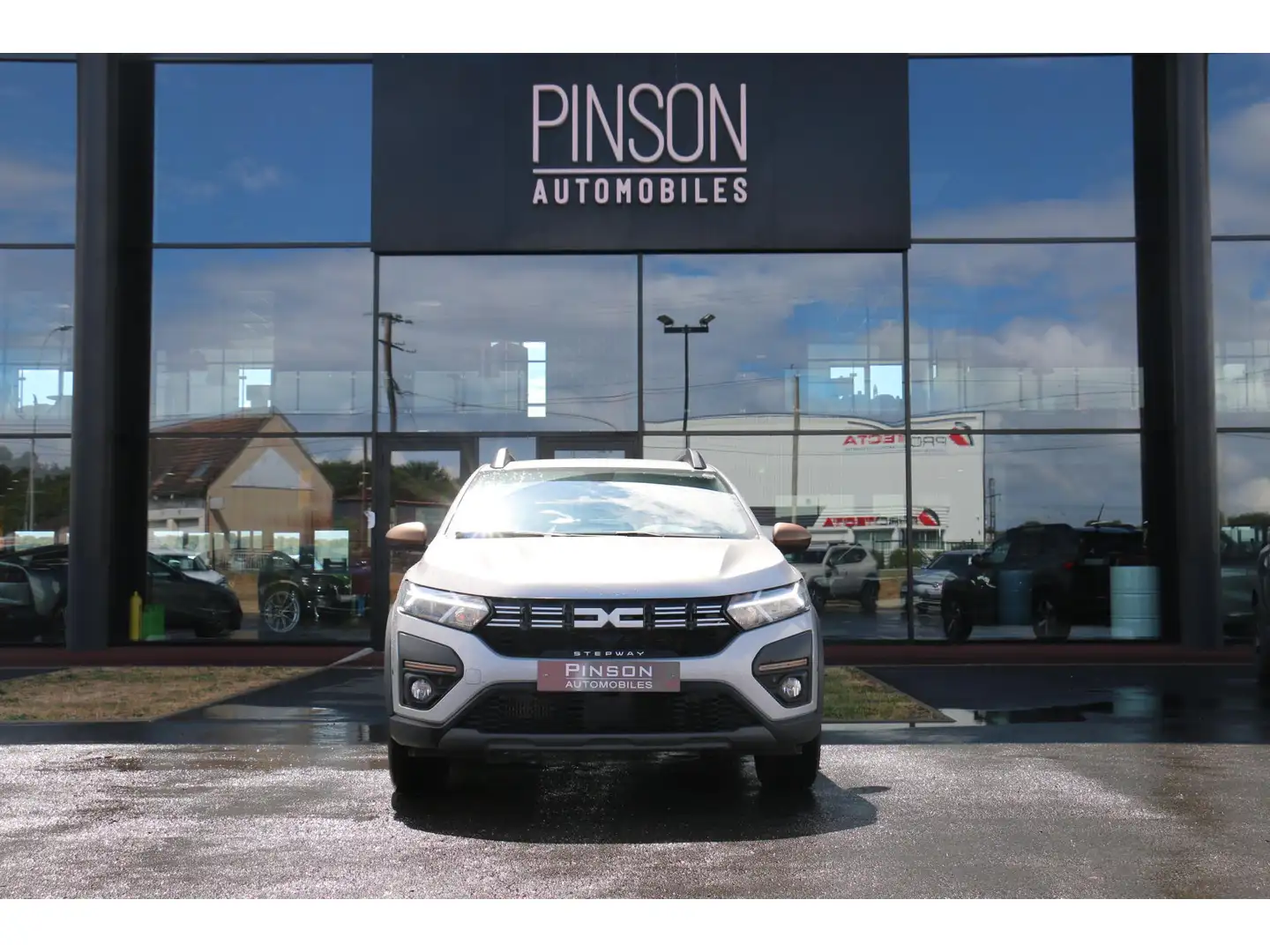 Dacia Sandero STEPWAY TCE 90 CVT EXTREME GPS JA 16 CAM Gris - 2