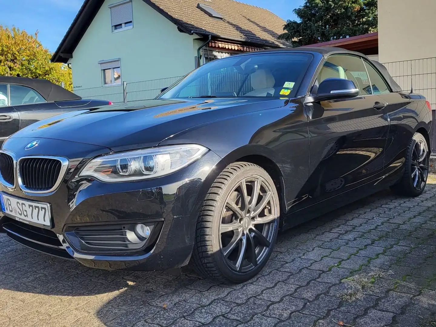 BMW 220 220 i Advantage 2.0 /VolllederTemp.XEN/6-Gang Schwarz - 1