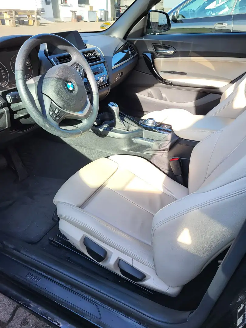BMW 220 220 i Advantage 2.0 /VolllederTemp.XEN/6-Gang Schwarz - 2