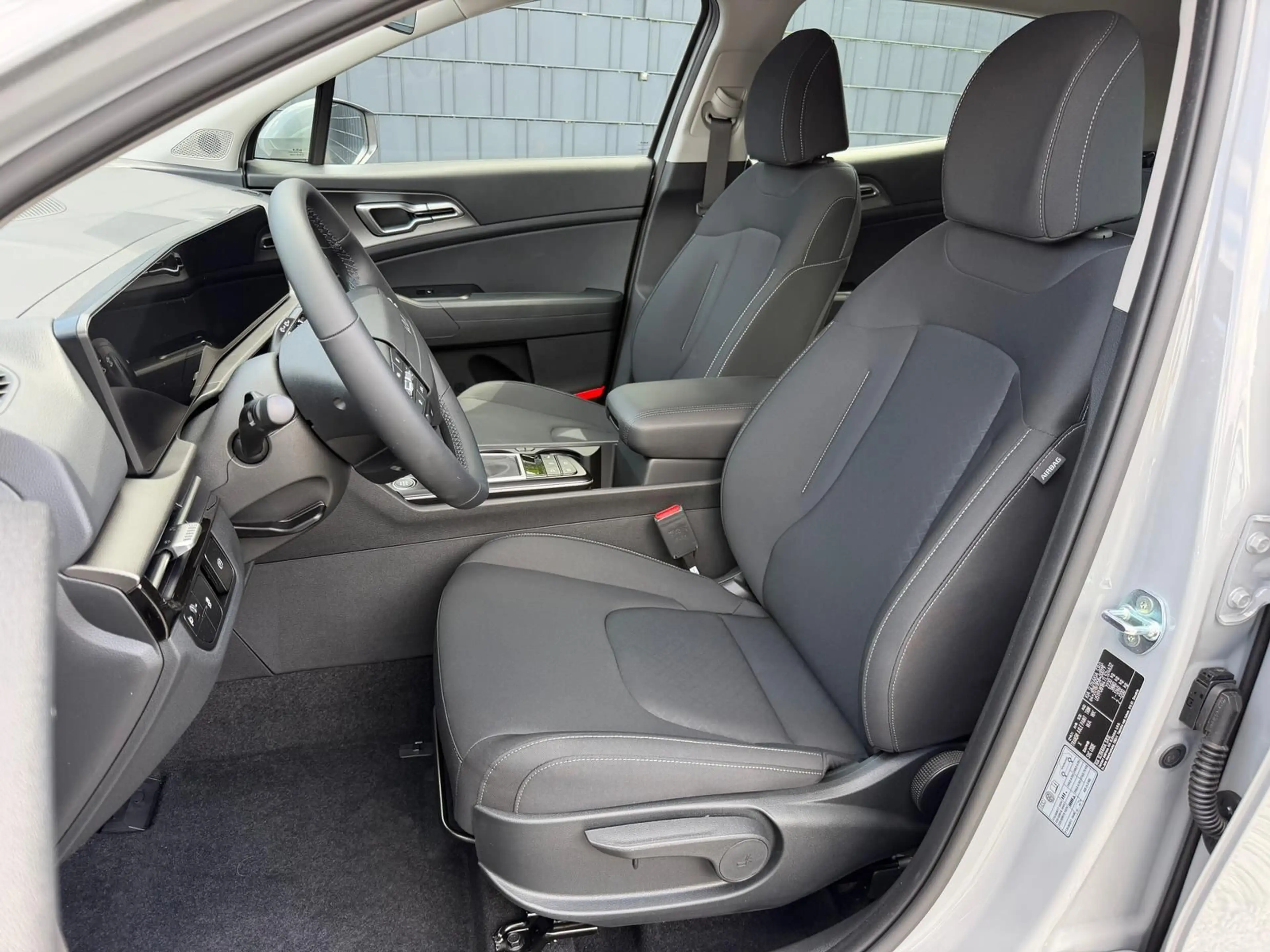 Kia Sportage Silver 4WD Automatik 132 kW (179 PS)... — photo 10