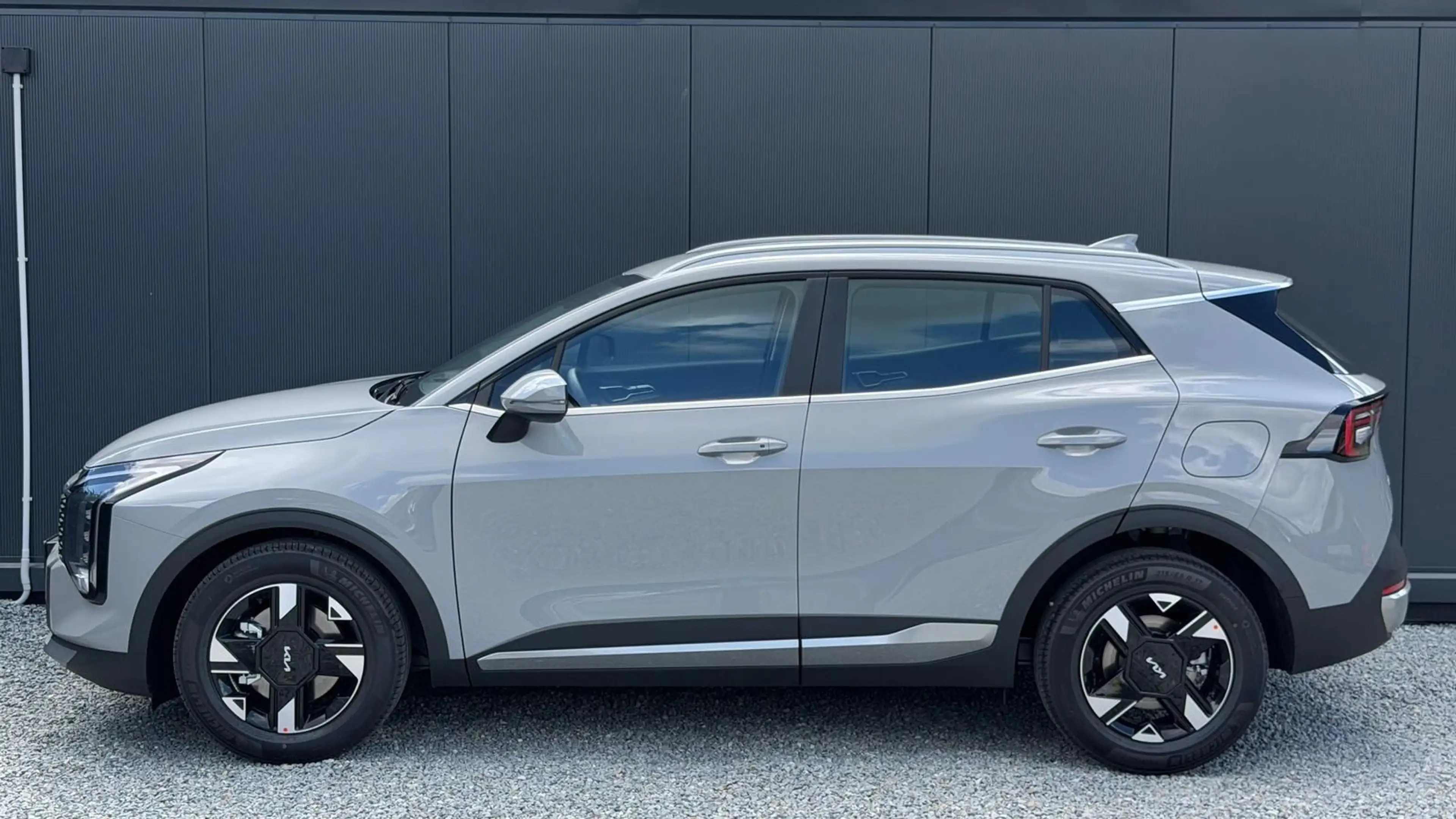 Kia Sportage Silver 4WD Automatik 132 kW (179 PS)... — photo 7