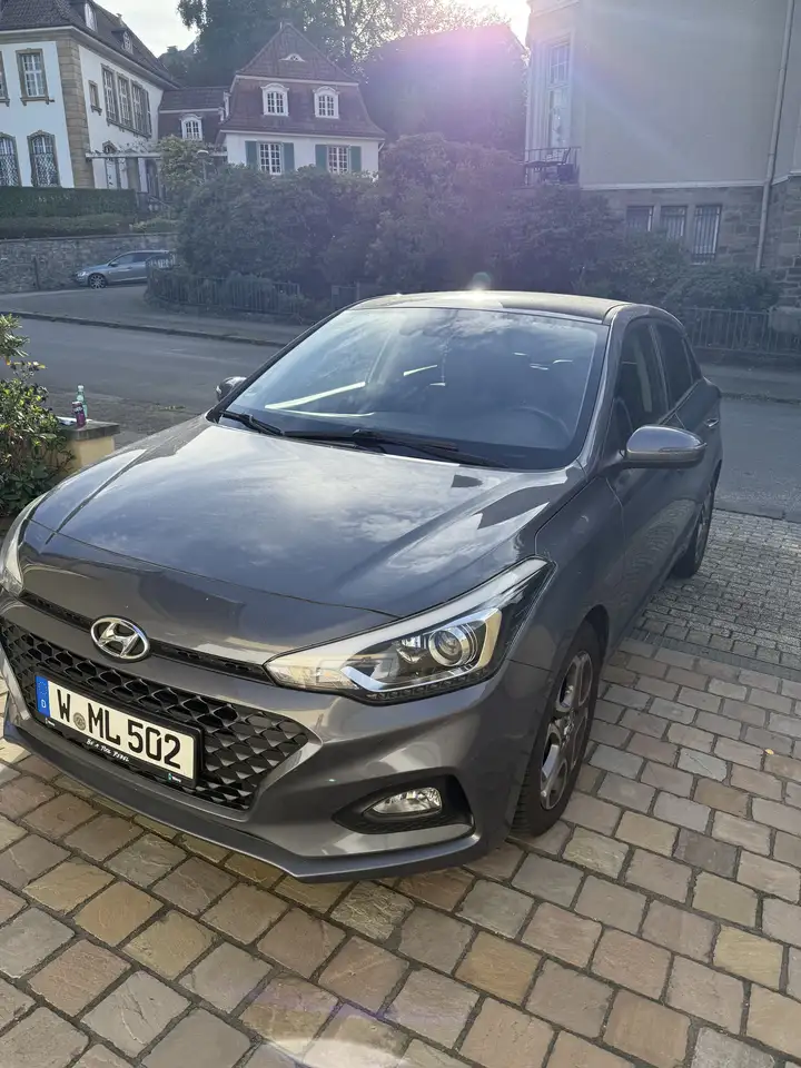 Hyundai i20 Trend — photo 1 of 11