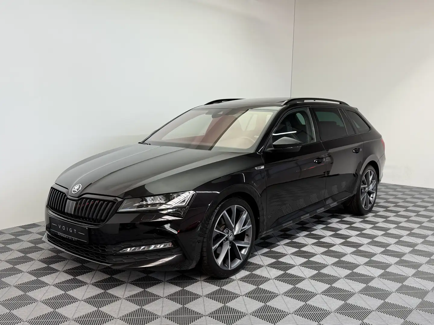 Skoda Superb Sportline|2.Hand|Kamera|LED|Pano|ACC| Schwarz - 2