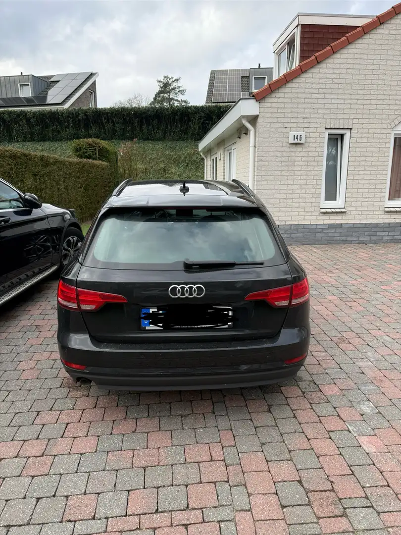 Audi A4 Avant 2.0 TDI S tronic - 1