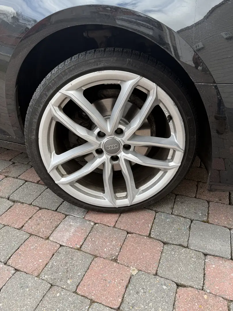 Audi A4 Avant 2.0 TDI S tronic - 2