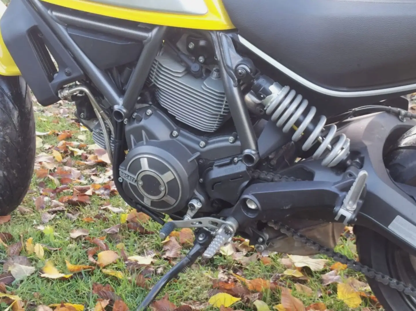 Ducati Scrambler Galben - 2