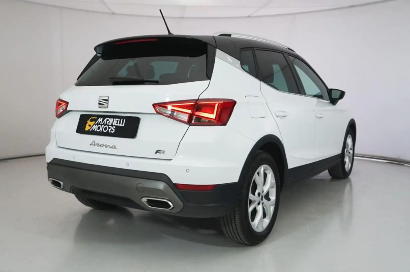 SEAT Arona 1.0 TSI 95CV FR Bianco - 2