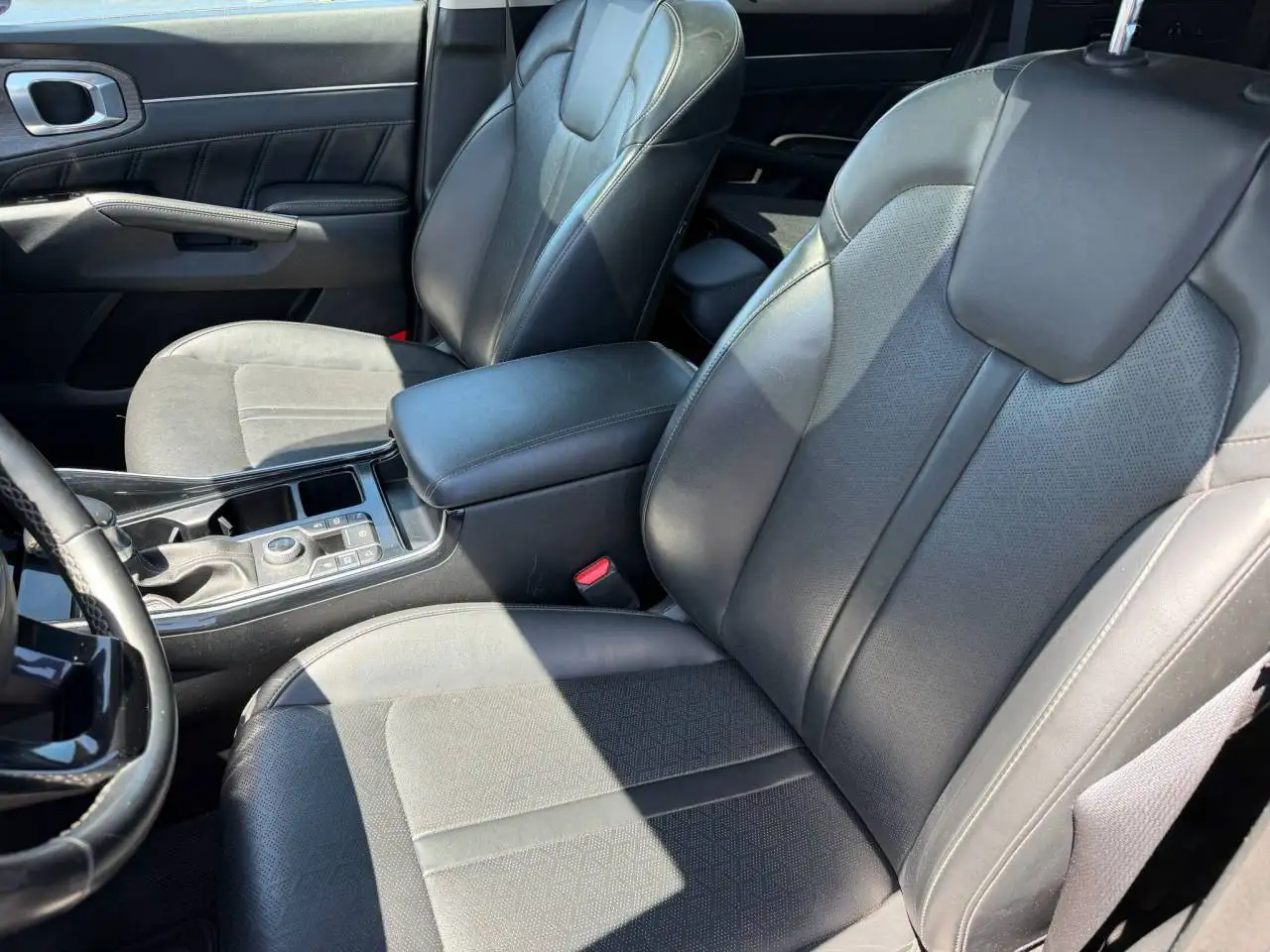 Kia Sorento снимка Kia Sorento
