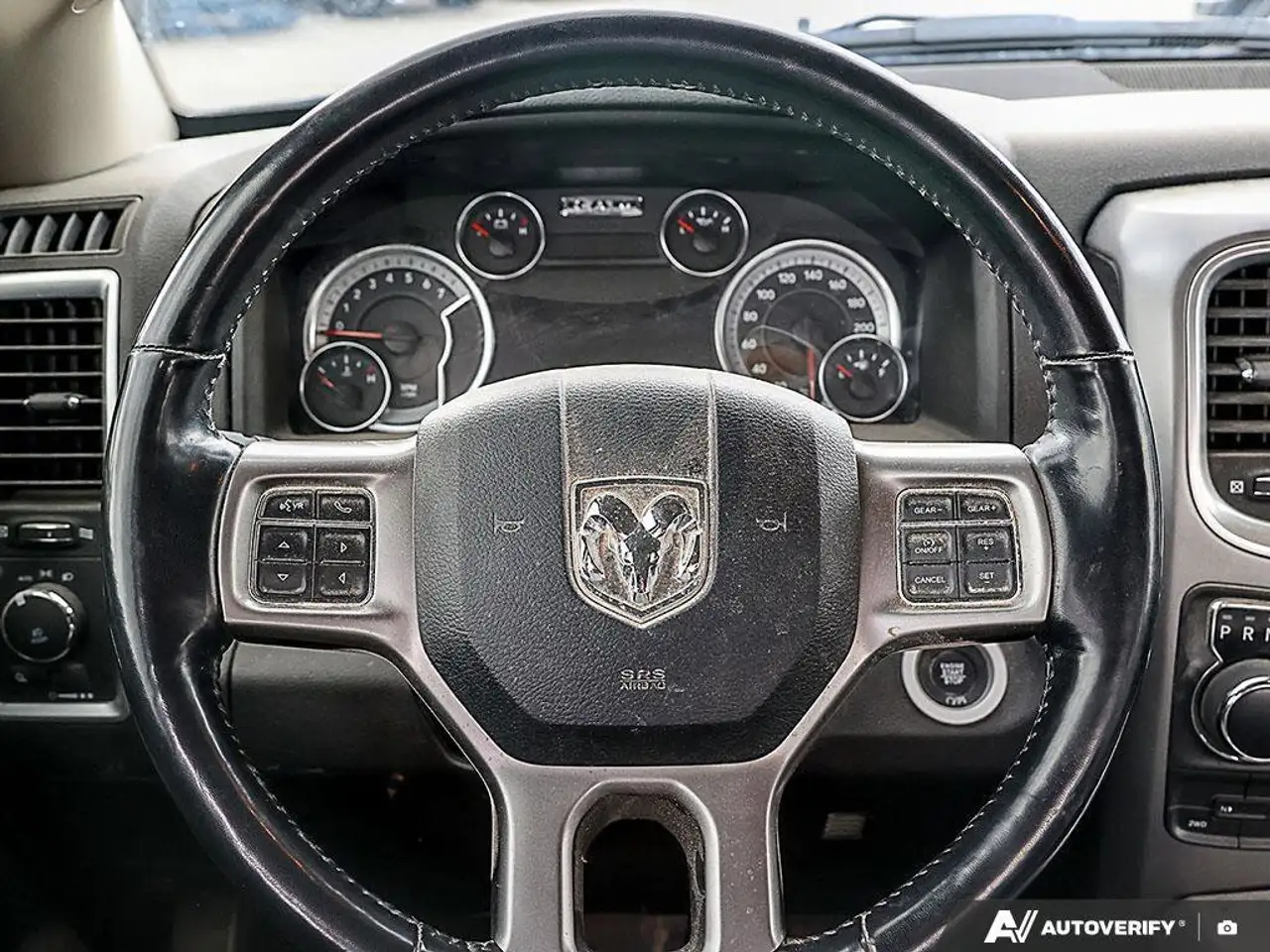 RAM 1500 снимка RAM 1500