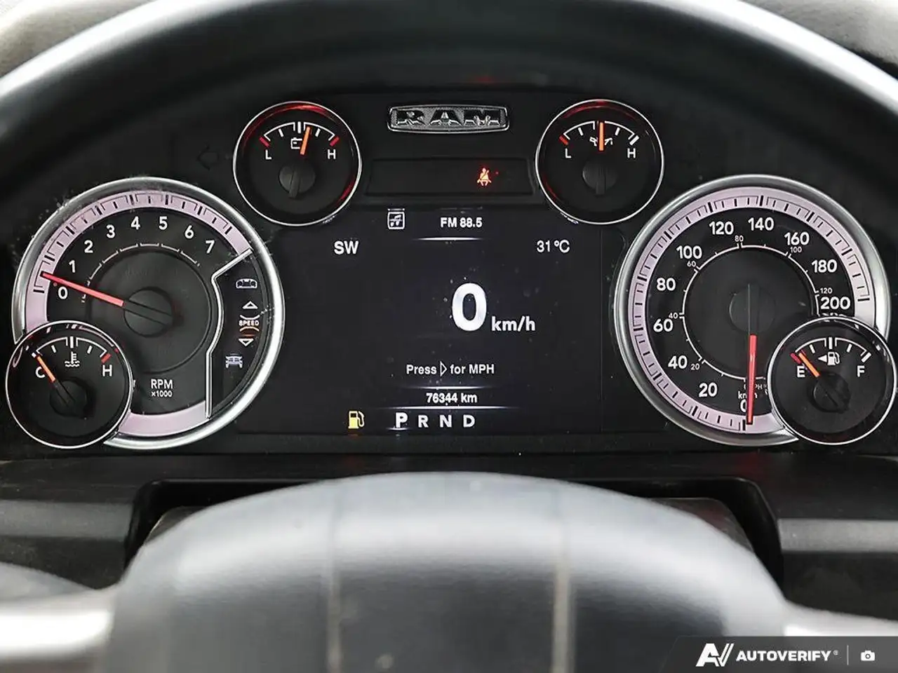 RAM 1500 снимка RAM 1500