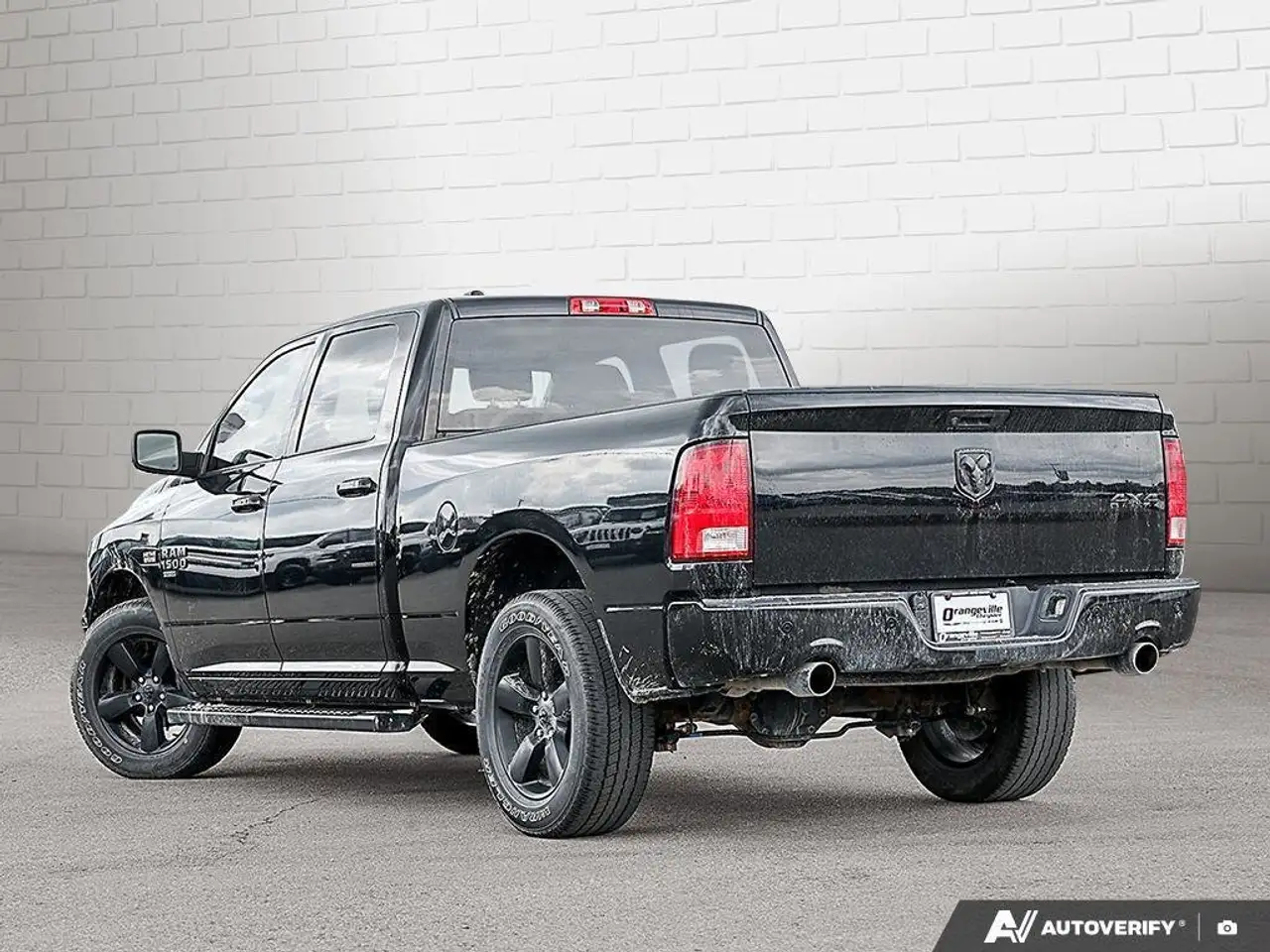 RAM 1500 снимка RAM 1500