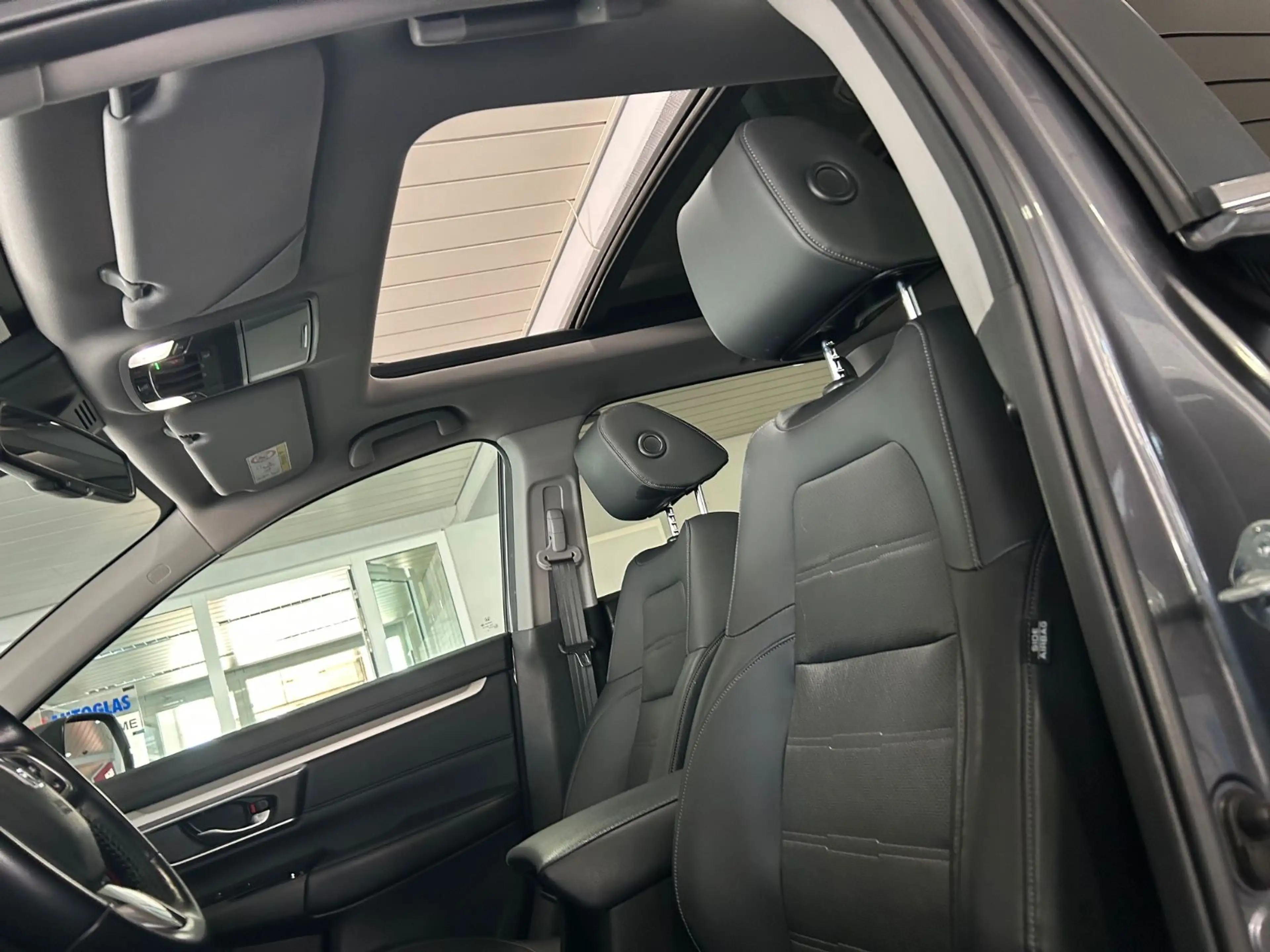 Honda CR-V Hyb. 4X4 Executive Automatik Leder Pano LED — photo 11