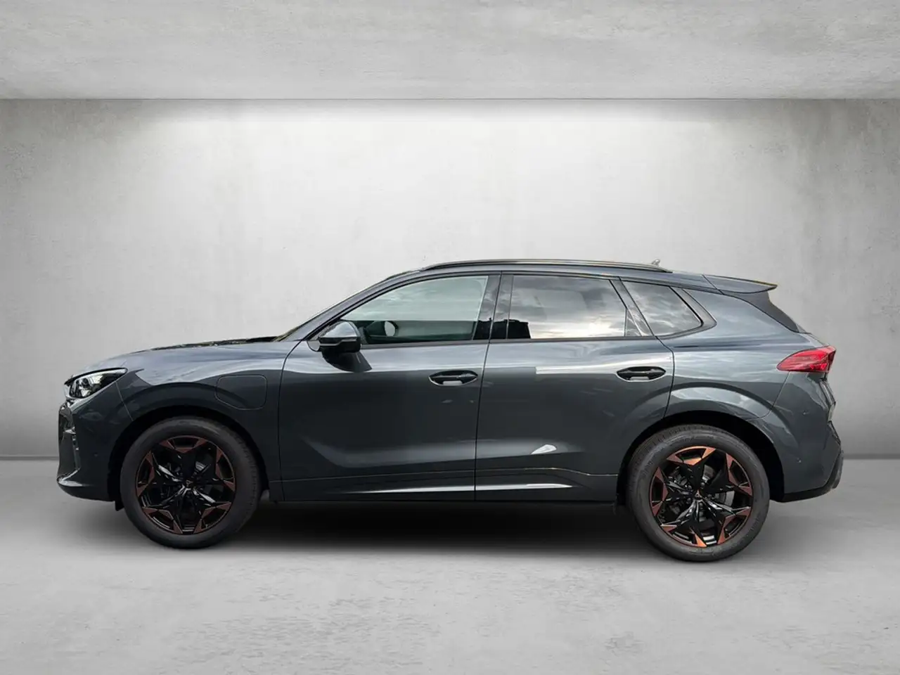Cupra Terramar 1.5 e-Hybrid VZ 272PS ABGABE 02.2027, миниатюра 2