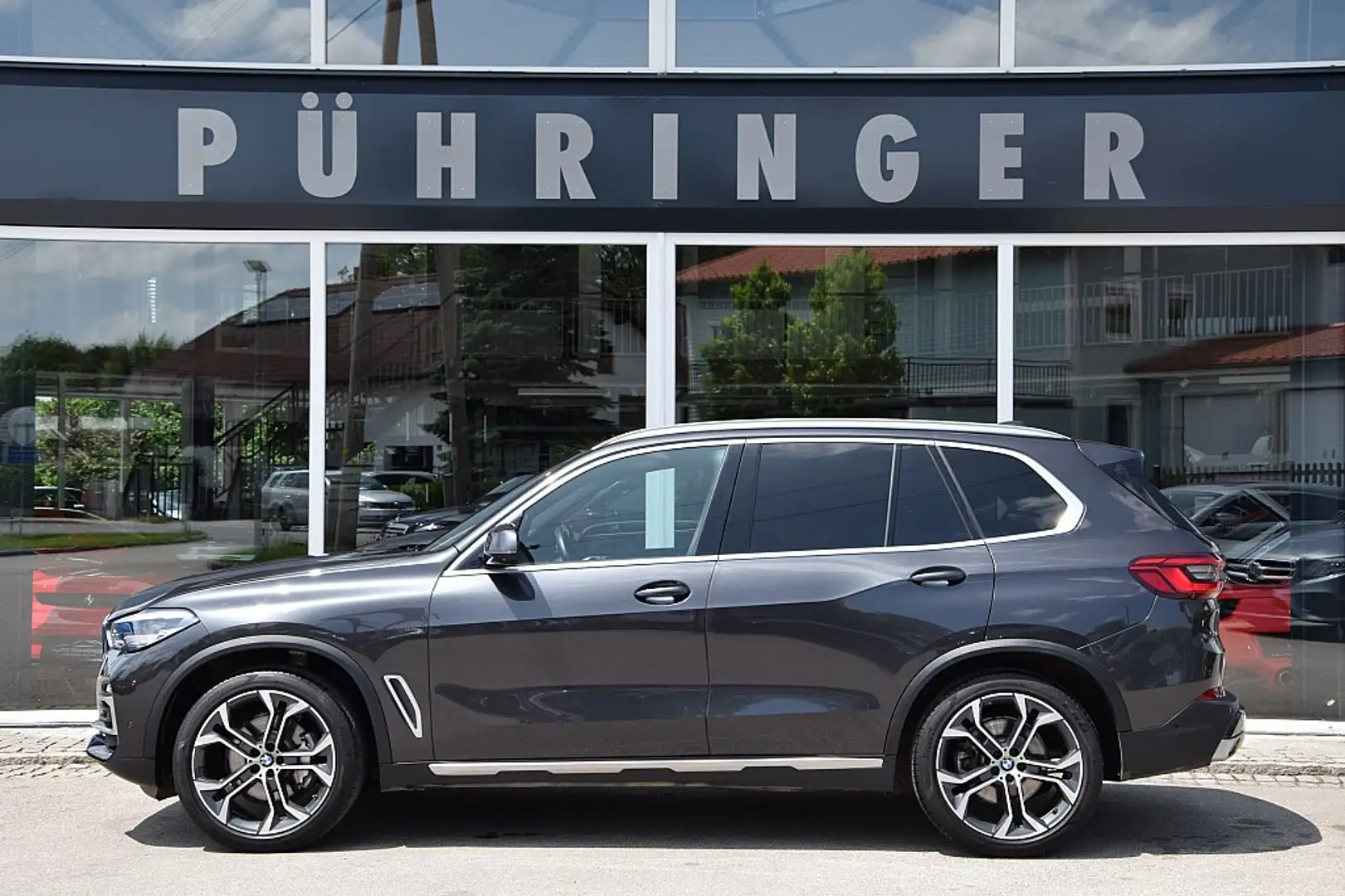 BMW X5 xDrive30d Aut. *X-Line* Grau - 1