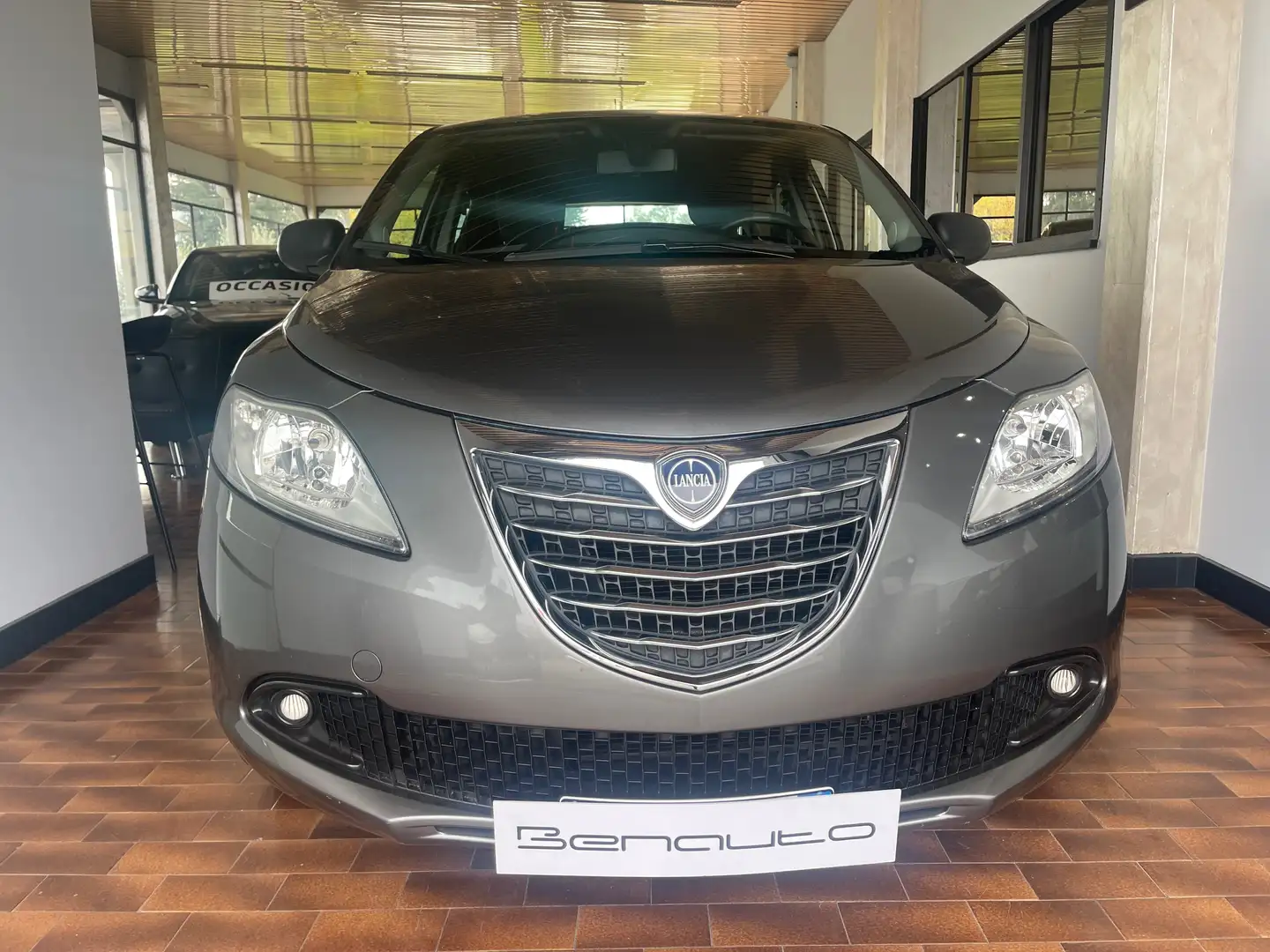 Lancia Ypsilon 1.2 Silver 69cv 5 POSTI/TAGLANDO APPENA FATTO Grau - 2