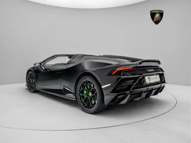 Lamborghini Huracan view 2