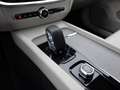 Volvo V60 Cross Country B4 Plus AWD LED KAMERA PANO Negro - thumbnail 17