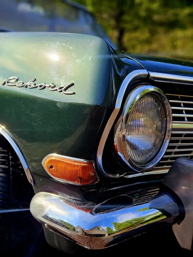Opel Rekord A zelena - 2