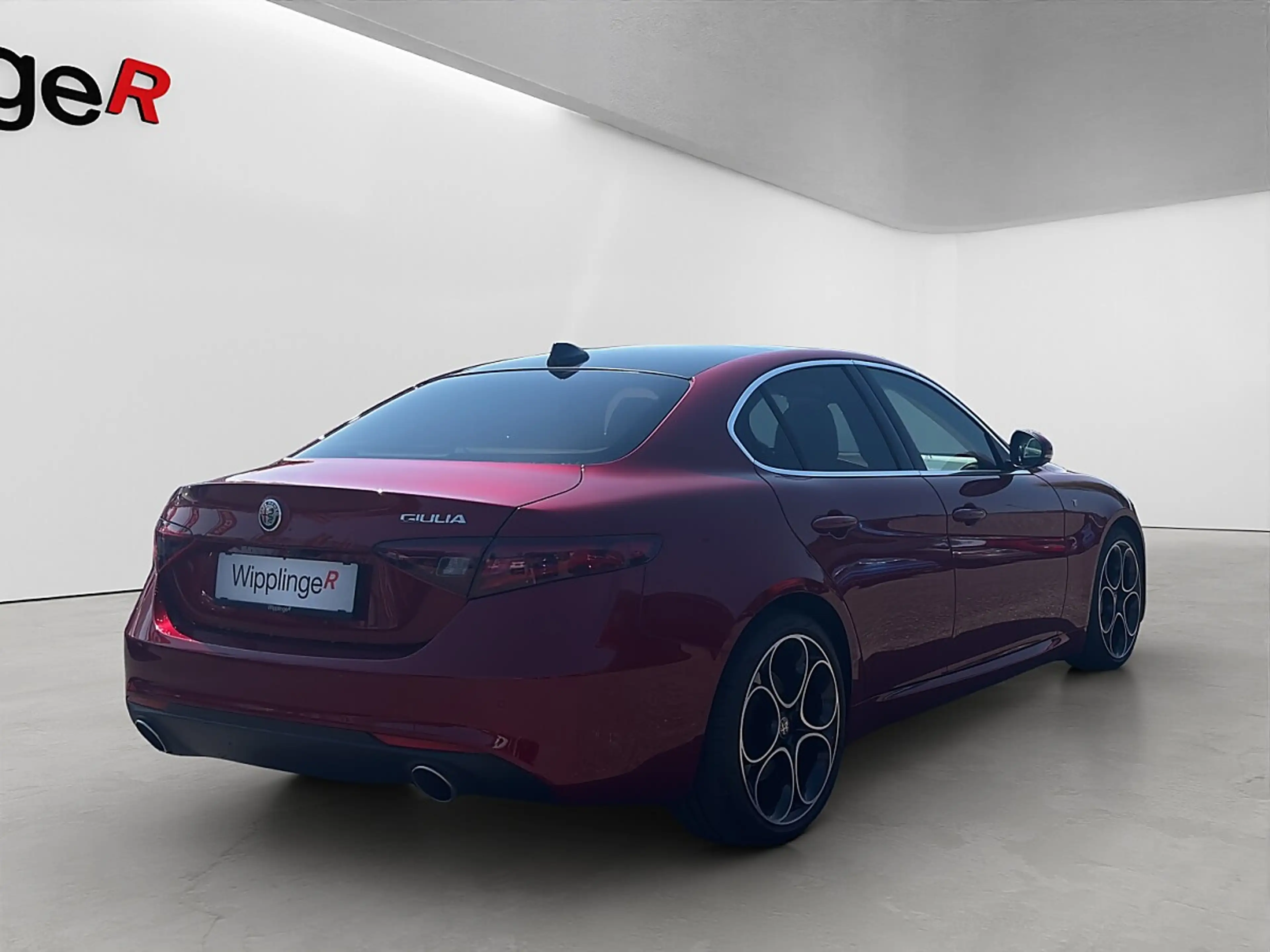 Alfa Romeo Giulia 6C Villa d'Este 2,0 16V 200 AT8 HiFi/SD — photo 6