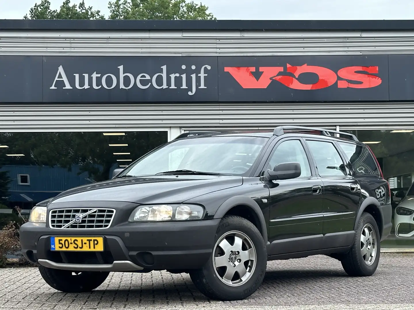 Volvo XC70 2.5 T | 5 cilinder | Automaat | Youngtimer | 210 p Zwart - 1