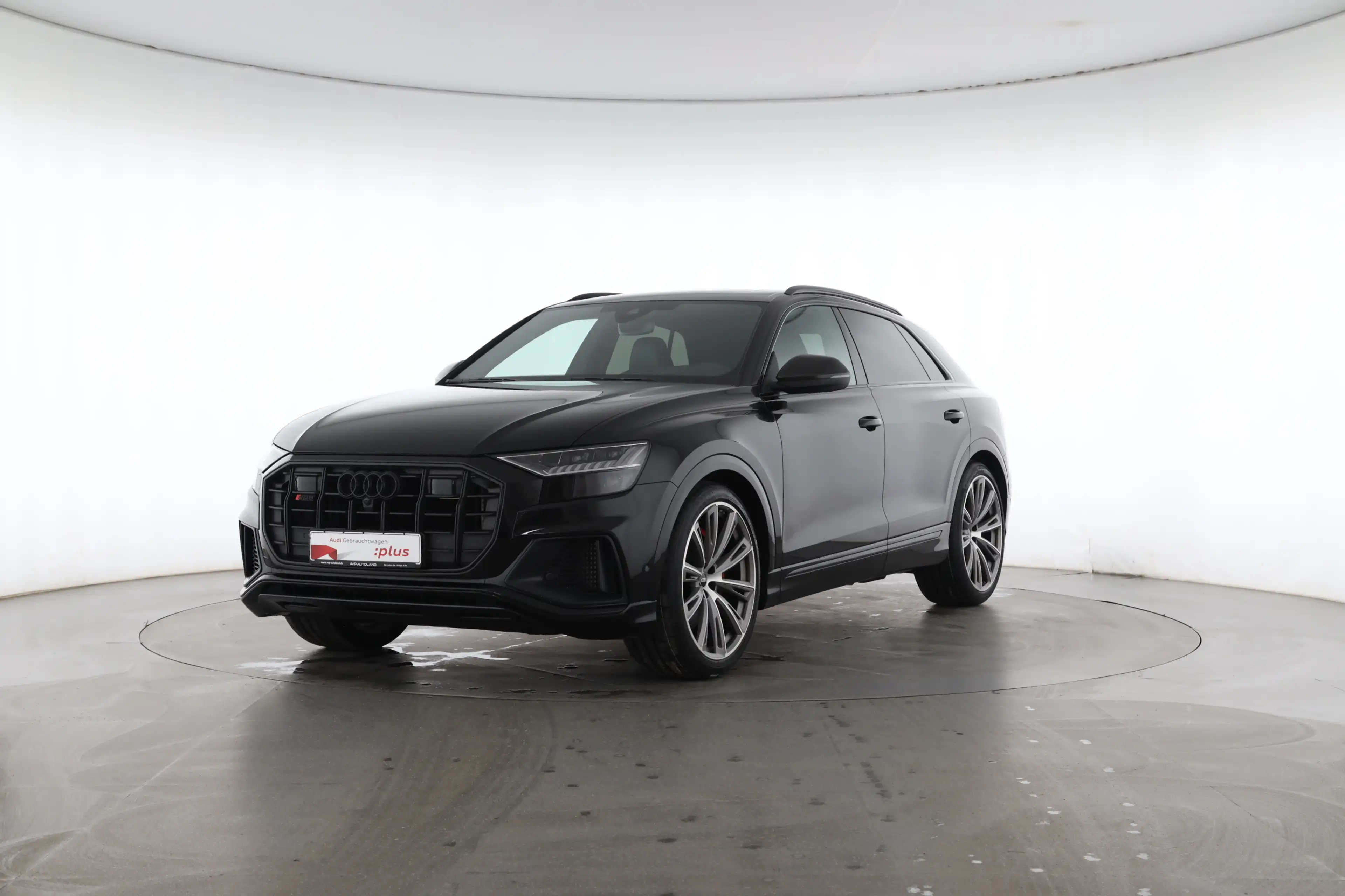 Audi SQ8 40 TFSI quattro S line competition plus — photo 2