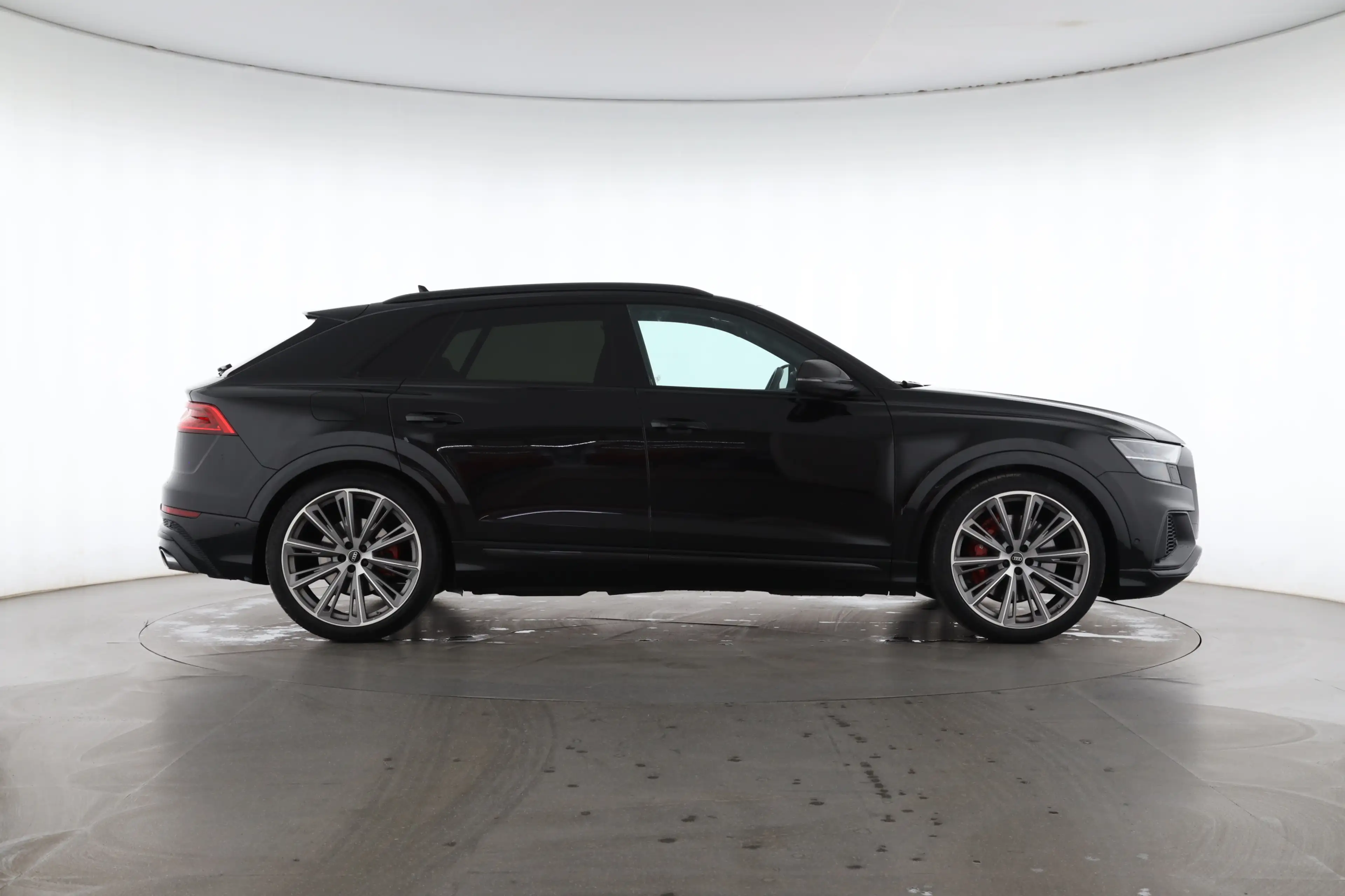 Audi SQ8 40 TFSI quattro S line competition plus — photo 8