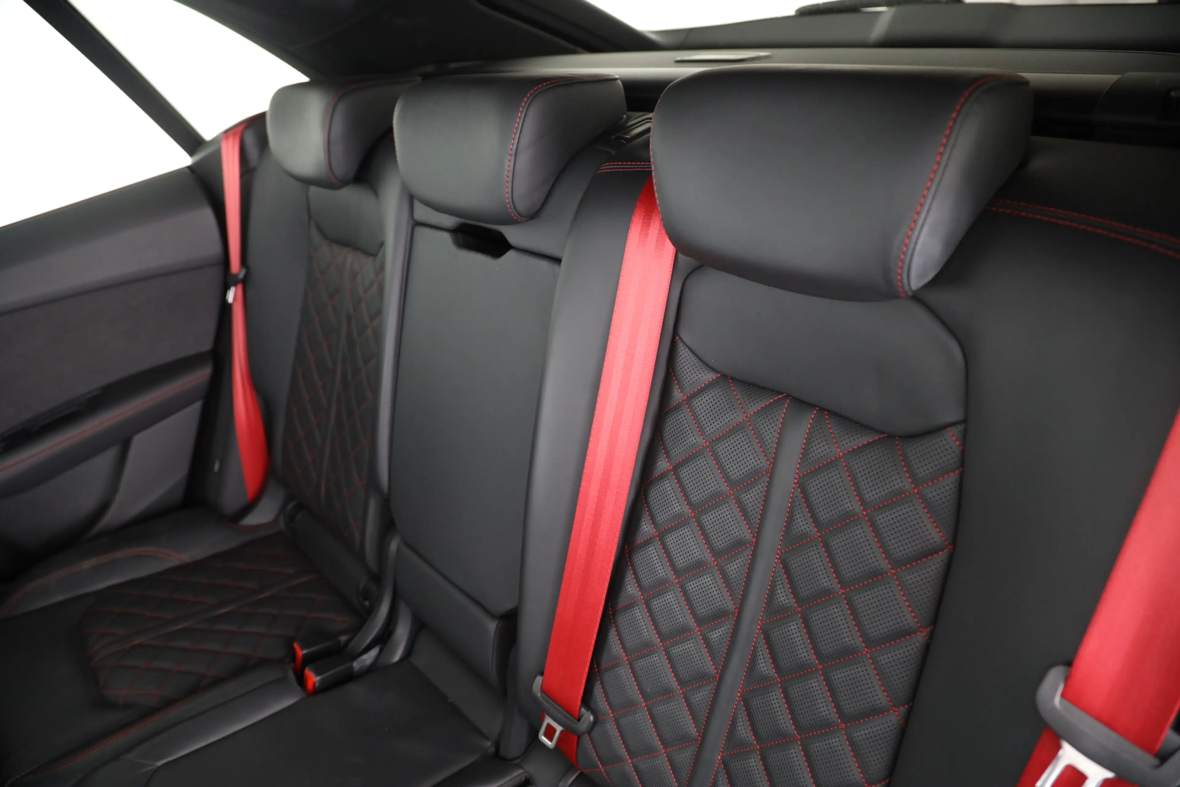 Audi SQ8 40 TFSI quattro S line competition plus — photo 14