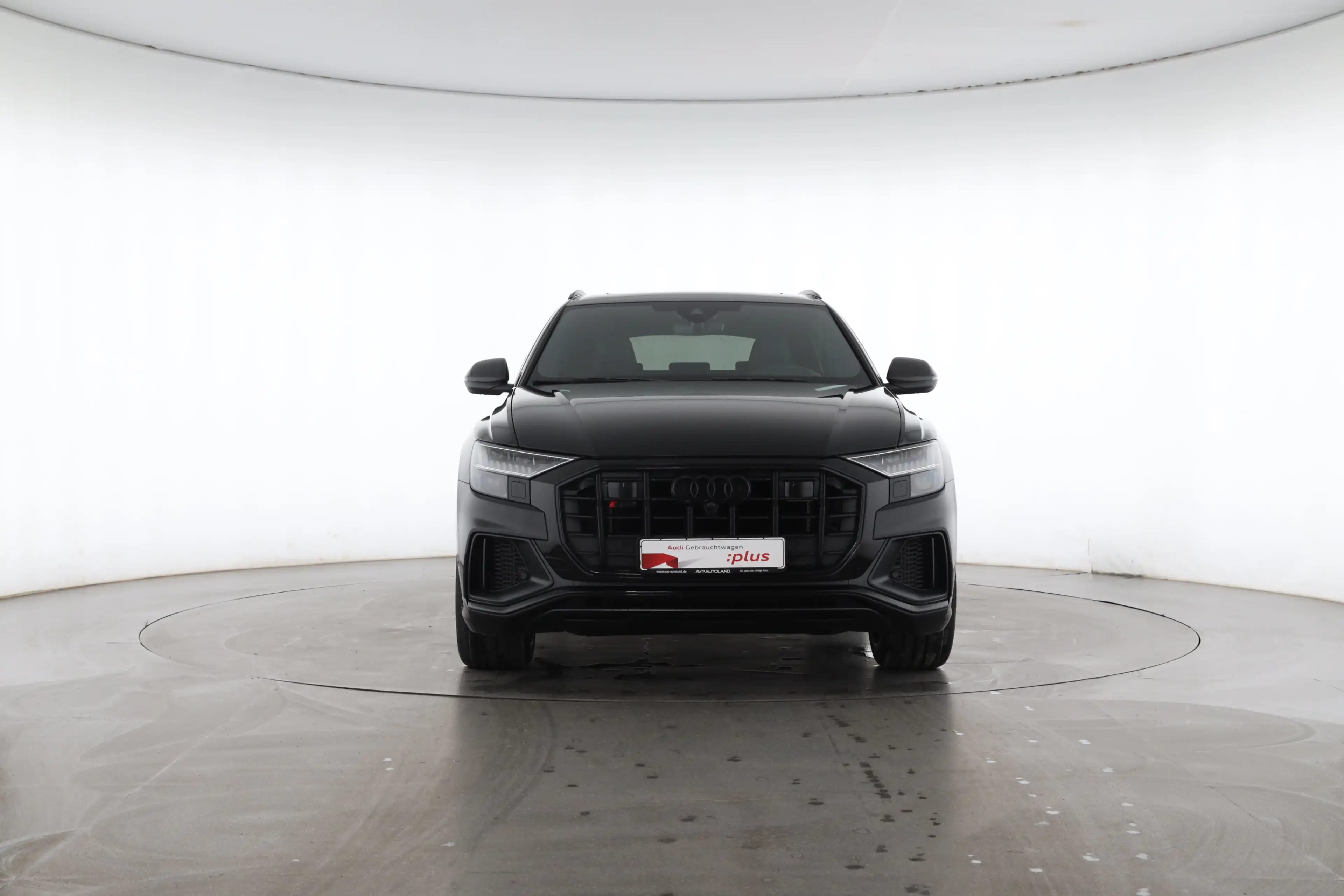 Audi SQ8 40 TFSI quattro S line competition plus — photo 6