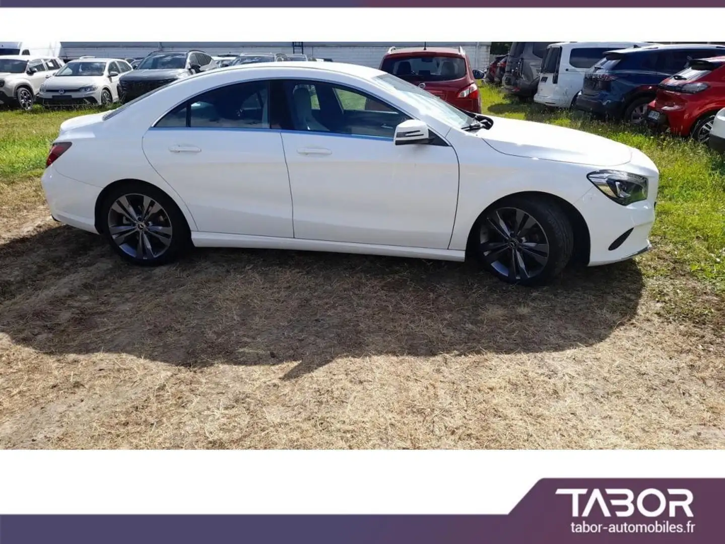 Mercedes-Benz CLA 200 200 d DCT Urban LED KeyL cuir Blanc - 2