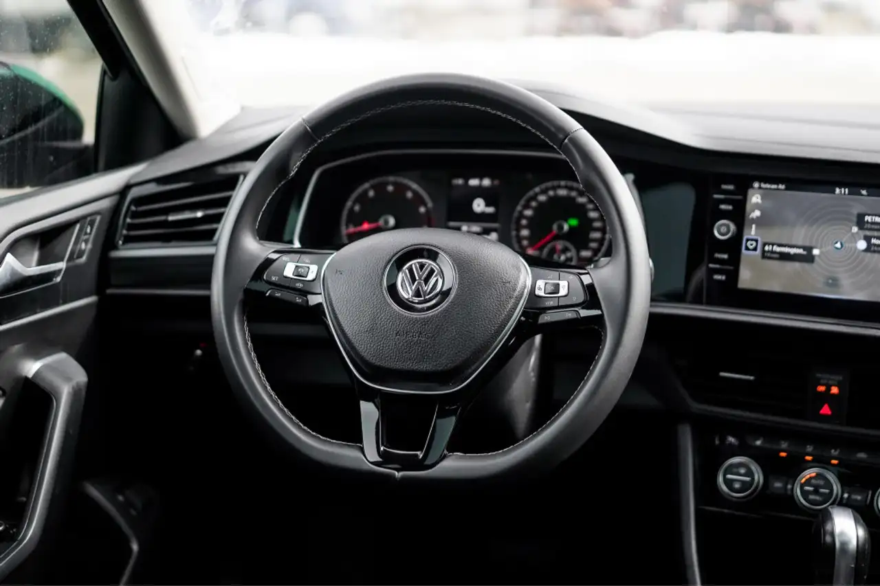 Volkswagen Jetta снимка Volkswagen Jetta