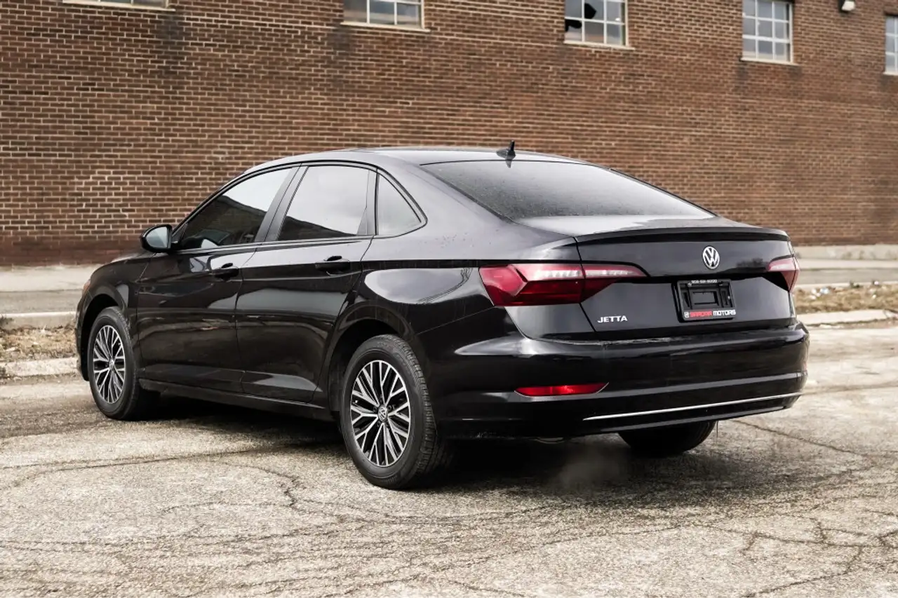 Volkswagen Jetta снимка Volkswagen Jetta