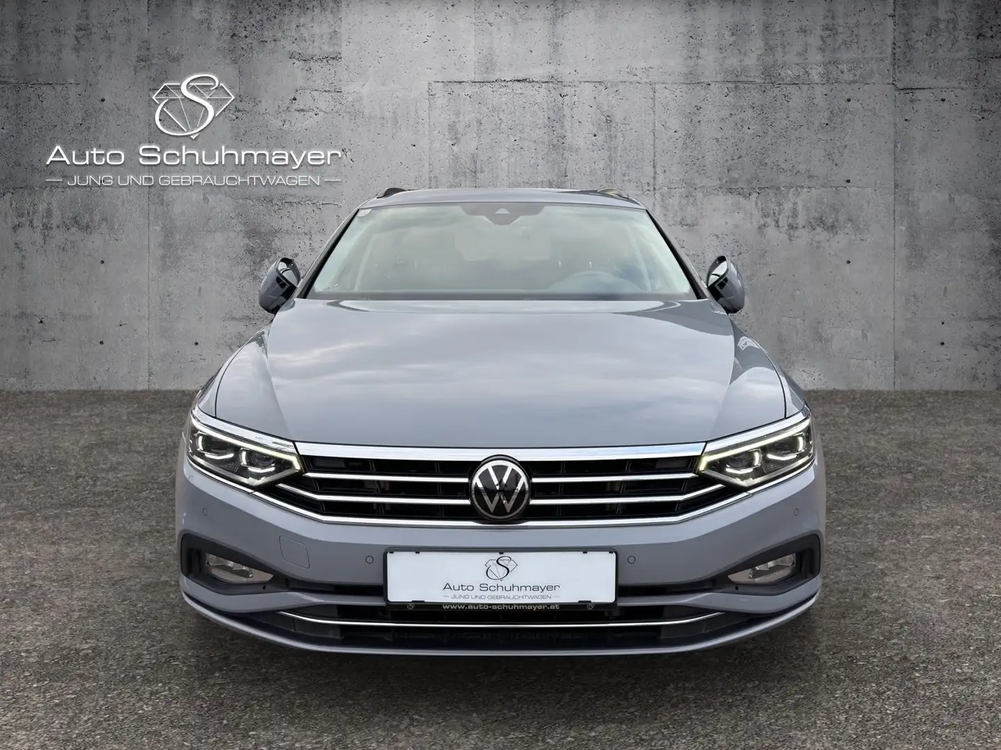 Volkswagen Passat Variant 2,0 SCR TDI DSG //Kamera, AHK, Matrix+++// Grau - 2