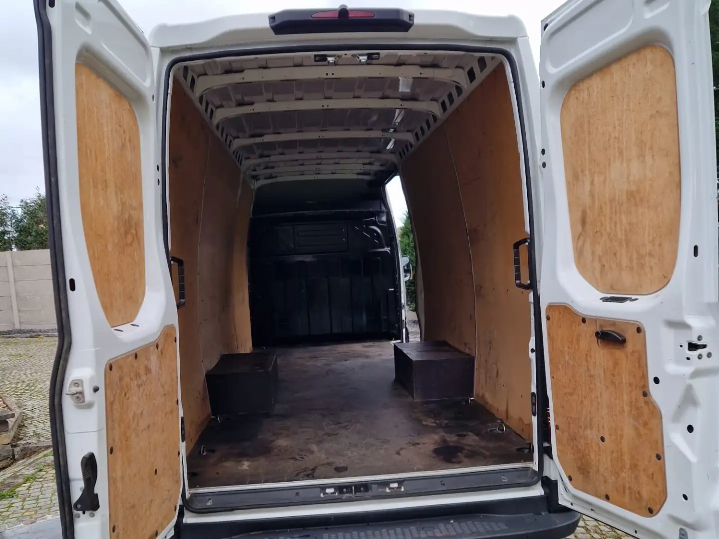Iveco Daily 35 C 18 Blanc - 2