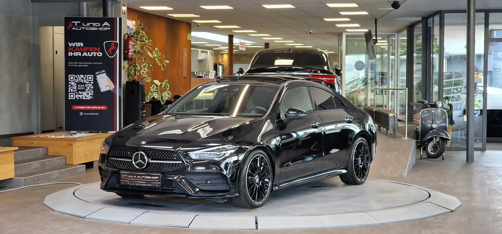 Mercedes-Benz CLA 250 4-Matic AMG-Line 1-Hand Aut. *AHK*Pano*Head-up*360 Schwarz - 1
